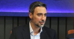 Գործադիր իշխանության ղեկավարը կարծես ակնարկում է, որ պետք է անտեսենք դատարանի որոշումը․ Արամ Վարդևանյան