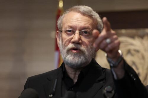 Զգույշ եղեք, կարող է անհետանաք հենց Դուք․ Լարիջանին՝ Թրամփին