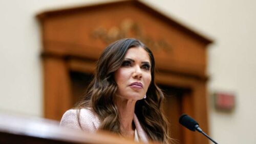 Թրամփն աշխատանքից ազատել է ԱՄՆ ներքին անվտանգության նախարարին   