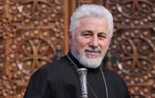Ժամանակն է, որ Եկեղեցին բարձրացնի իր ձայնը և դատապարտի ՀՀ իշխանությունների անօրինական գործողությունները․ Եզրաս արքեպիսկոպոս