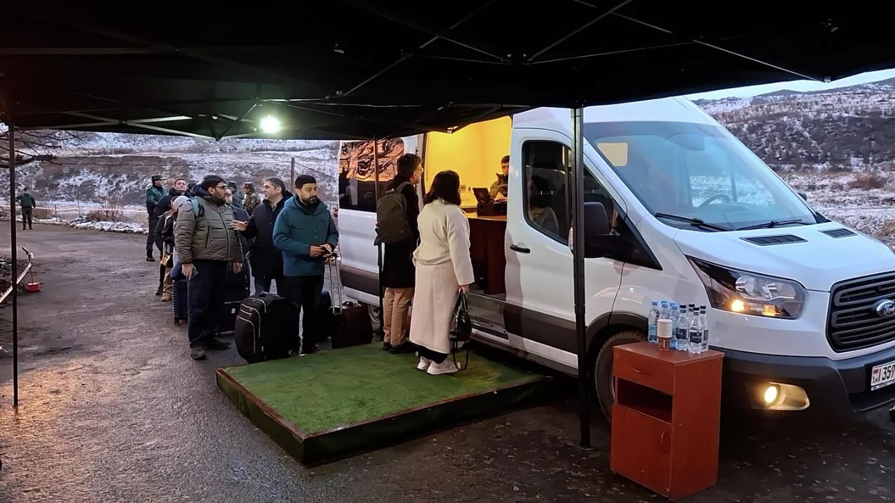 Sputnik Армения: В феврале Армения потратила около 14,5 миллионов драмов на встречу с представителями Азербайджана Sputnik Армения: В феврале Армения потратила около 14,5 миллионов драмов на встречу с представителями Азербайджана