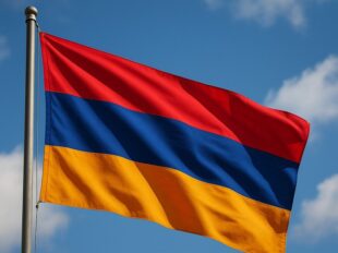 Դոնի Ռոստովում մարդիկ դուրս են եկել հանրահավաքի՝ ի պաշտպանություն Հայ եկեղեցու