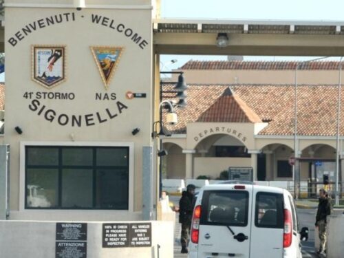 Իտալիան արգելել է ամերիկյան ռմբակոծիչներին մուտք գործել իր «Սիգոնելլա» ռազմաբազա