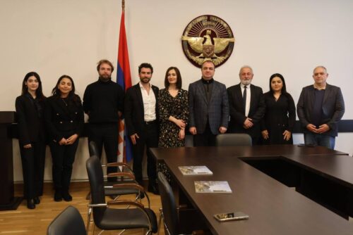 ԱՀ նախագահի պաշտոնակատարն ընդունել է ֆրանսիացի լրագրողների