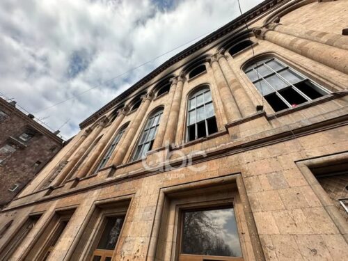 «Կանազ» մշակույթի տուն էին ներխուժում, կոտրում փականները, վնասում շենքը․ Կարապետյան