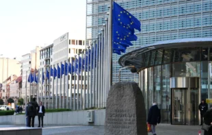 ԵՄ-ն հետաձգել է Ռուսաստանից նավթի ներմուծման արգելքը՝ Իրանի ճգնաժամի պատճառով