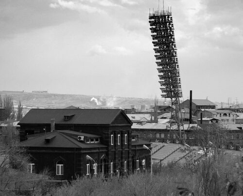 24 ժամ է՝ հոսանքազրկված է Լևոն Տեր-Պետրոսյանի առանձնատունը․ գրասենյակ