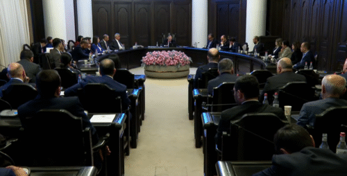 Կփոխվի պետական աշխատողների վարձատրության համակարգը․ Կառավարության նիստը՝ կետերով