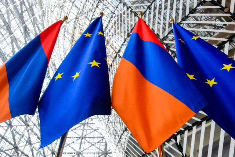 Մայիսին Երևանում կայանալու է ՀՀ-ԵՄ անդրանիկ գագաթնաժողովը․ մասնակցելու են Անտոնիու Կոշտան և Ուրսուլա ֆոն դեր Լայենը Մայիսին Երևանում կայանալու է ՀՀ-ԵՄ անդրանիկ գագաթնաժողովը․ մասնակցելու են Անտոնիու Կոշտան և Ուրսուլա ֆոն դեր Լայենը