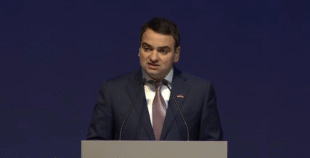 Մարդիկ հոգնել են թույլ Փաշինյանից, որն ավտոբուսում եգիպտացորեն է ուտում․ Նարեկ Կարապետյան