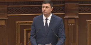 Մեր հասարակությունը հոգնել է պատերազմներից, բայց առավել շատ հոգնել է ձեր բերած պարտություններից․ Տիգրան Աբրահամյան