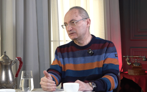 Հայաստանը դե յուրե ունի պետականություն, սակայն դե ֆակտո գտնվում է ուժեղ արտաքին ազդեցությունների տակ․ Արմեն Այվազյան