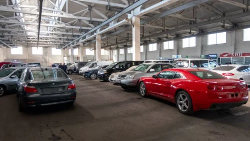 Ավտոներկրողները 2 օր է՝ չեն կարողանում մաքսազերծել ԱՄՆ-ից ներմուծվող մեքենաները․ պատգամավոր