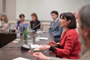 Կլոր սեղան-քննարկում՝ նվիրված երեխաների իրավունքների պաշտպանությանը