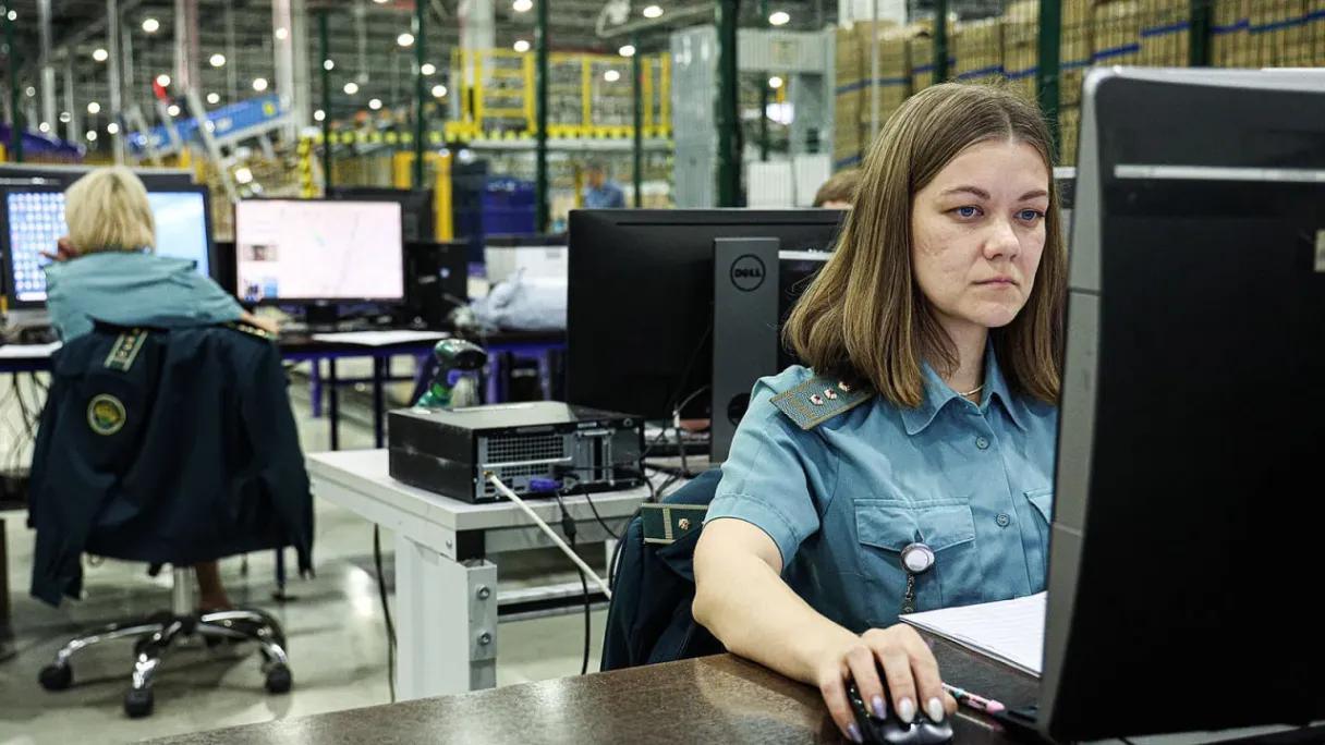 Russia raises tariffs on goods from ‘unfriendly’ countries re-exported via EAEU Russia raises tariffs on goods from ‘unfriendly’ countries re-exported via EAEU