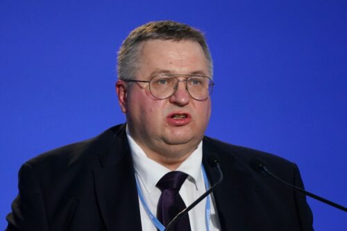 Ալեքսեյ Օվերչուկը մեկնել է Ադրբեջան