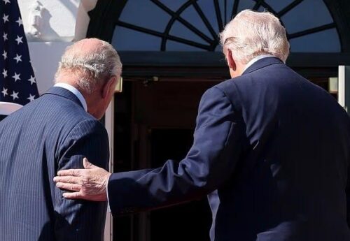 Թրամփը խախտել է թագավորական արարողակարգը