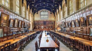 Հարրի Փոթերի երկրպագուները կարող են գիշերել Հոգվարթսի շենքում՝ 95 ֆունտ ստեռլինգով