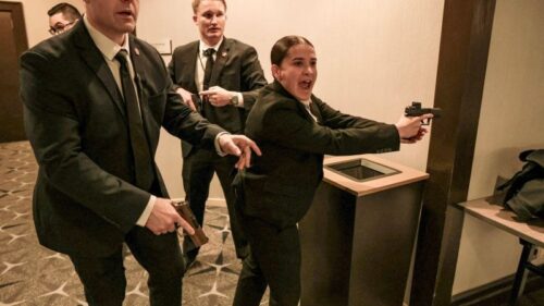 Կադրեր՝ Թրամփի մասնակցությամբ ընթրիքի ժամանակ հնչած կրակոցներից