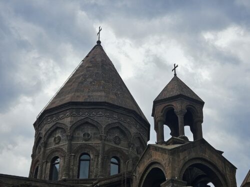 Մայր Աթոռ Սուրբ Էջմիածինը խստորեն դատապարտում է Կովկասի մուսուլմանների վարչության հայտարարությունը