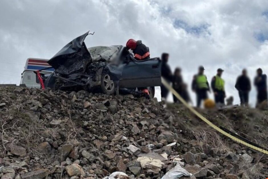 Շիրակում վթարի հետևանքով 6 զոհերից 5-ը նույն ընտանիքից են՝ ղեկին ընտանիքի 31-ամյա հայրն է եղել, ուղևորները՝ կինը, մայրն ու 2 երեխան