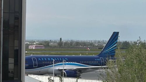 Ի՞նչ ադրբեջանական ինքնաթիռ է «Զվարթնոցում» և ո՞ւմ է սպասարկում