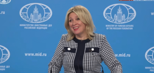 Մարիա Զախարովան անզուսպ ծիծաղով ու հեգնանքով է արձագանքել Ալեն Սիմոնյանի խոսքերը մեկնաբանելու հարցին