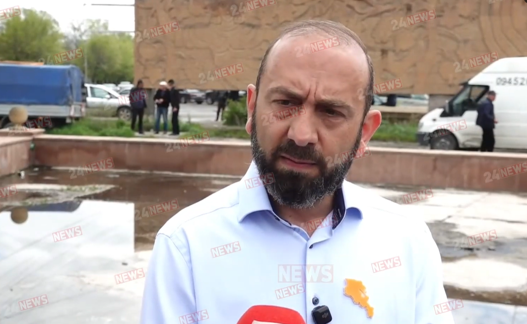 Երկաթուղու այն բացակայող հատվածը, որի պատճառով Գյումրի-Կարս կապը չի գործում, պետք է կառուցվի, այդ հնարավորությունը մենք բաց չենք թողնելու․ Արարատ Միրզոյան Երկաթուղու այն բացակայող հատվածը, որի պատճառով Գյումրի-Կարս կապը չի գործում, պետք է կառուցվի, այդ հնարավորությունը մենք բաց չենք թողնելու․ Արարատ Միրզոյան