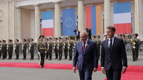 Ավելի շատ մենախոսություն, քան երկխոսություն․ The Economist-ն անդրադարձել է Փաշինյանի «թերություններին»