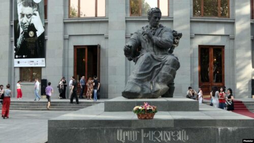 Խաչատրյանի անվան մրցույթը Հայաստան կբերի 11 երկրի 24 թավջութակահարի