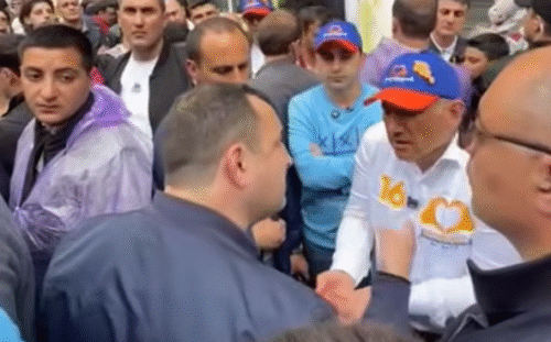 Քիչ մնա՝ կասի բոլոր ընդդիմախոսներին՝ ավելի լավ է մեռնեիք, որ ինձ չքննադատեիք․ ադրբեջանագետը՝ Փաշինյանի մասին