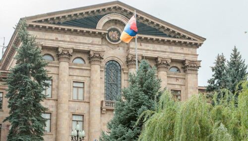 ԿԸՀ-ն ամփոփել է 300-ից ավելի տեղամասի արդյունքը․ ովքե՞ր են հաղթահարում շեմը