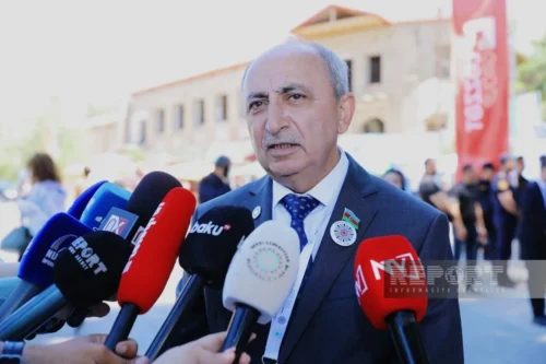 Հայաստանը պետք է պայմաններ ստեղծի «արևմտյան ադրբեջանցիների» անվտանգ վերադարձի համար․ Ազիզ Ալեքբերլի