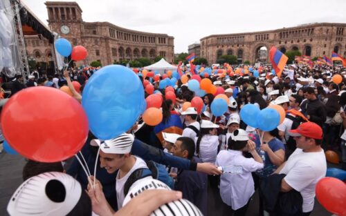 ՀՀ-ի և ՌԴ-ի միջև հաստատված կապերի խզումը տեղի կունենա ավելի արագ, քան հնարավոր կլինի ձևավորել և ֆինանսավորել այլընտրանքային շուկաներ․ ռուսական մամուլի ամփոփում