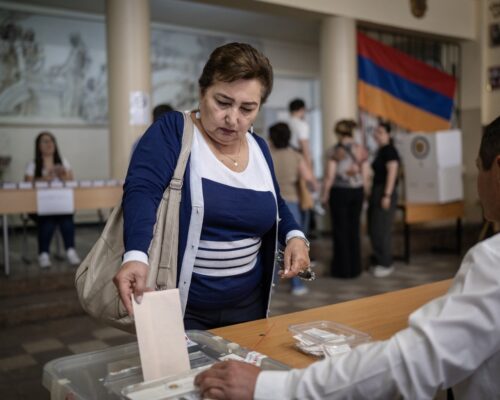Թրամփ-Պուտին ազդեցության համար մրցակցության մեջ հայտնված Հայաստանը նայում է ԵՄ-ին և զգում Ռուսաստանի զայրույթը․ միջազգային մամուլն՝ ամփոփ