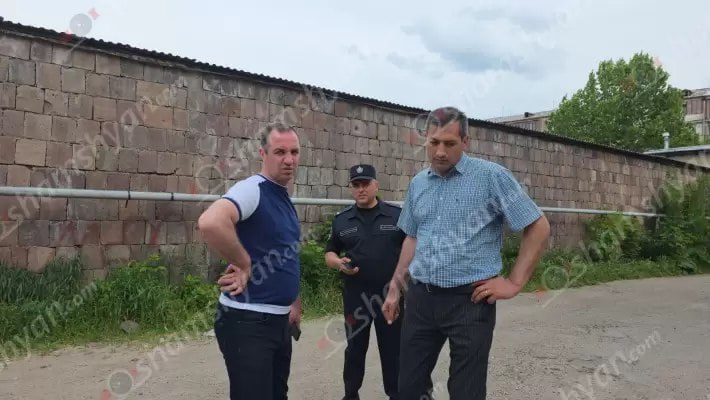 Կրակոցներ՝ Աբովյան քաղաքում. կա վիրավոր. Shamshyan.com Կրակոցներ՝ Աբովյան քաղաքում. կա վիրավոր. Shamshyan.com