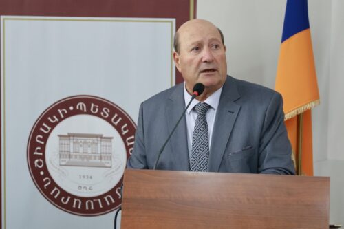 Շիրակի պետական համալսարանի ռեկտորը պաշտոնի է նշանակել ու բարձրացրել իր բարեկամուհու աշխատավարձը․Shamshyan.com
