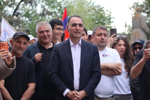 Ես ցանկանում եմ շնորհակալություն հայտնել մեր բոլոր այն քաղաքացիներին, որոնք դեմ քվեարկեցին թուրքահաճո ուժերին․ Չալաբյան
