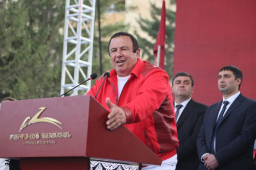«Արարատցեմենտ»-ից մինչև «Մուլտի գրուպ»․ դատախազությունը Ծառուկյանի ընկերություններից պահանջում է գույքերի վերադարձ․ «Հետք»