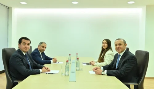 Տեսնես՝ Արցախի Մարտունի քաղաքում ծնված մարդուն ի՞նչն է երջանկացնում իր դահիճի հետ հանդիպումից․ պատգամավոր