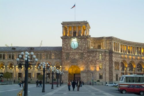 ԵՄ-ին և ԵԱՏՄ-ին անդամակցելու զրույցները կձգվեն մինչև ընտրություններ․ ՌԴ պաշտոնյա
