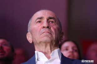 «ПастИнфо»: Роберт Кочарян подал иск против ЦИКpx
