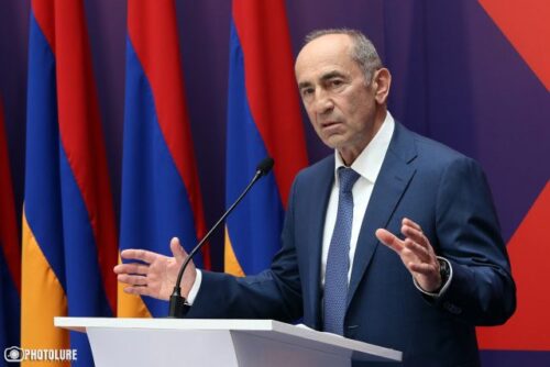Չենք ընկրկելու, չենք լքելու պայքարի մեր խրամատը․ Ռոբերտ Քոչարյան