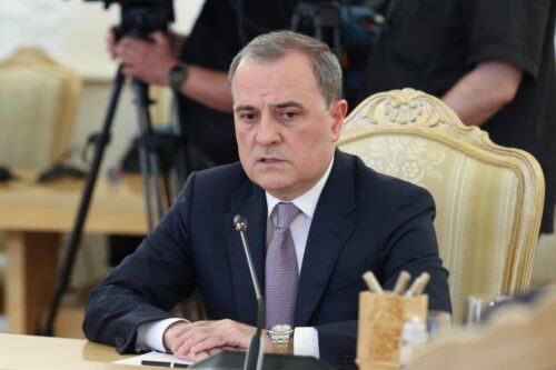 Տրանսպորտային կապերի և նախագծերի զարգացումը նպաստում է ամբողջ տարածաշրջանի տնտեսական կայունության ամրապնդմանը․ Ադրբեջանի ԱԳՆ