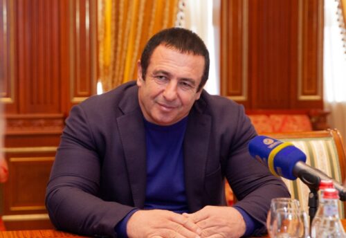Սարքած է, սուտ ու փուչիկ․ Ծառուկյանը մեկնաբանել է իրեն առադաջրված մեղադրանքը