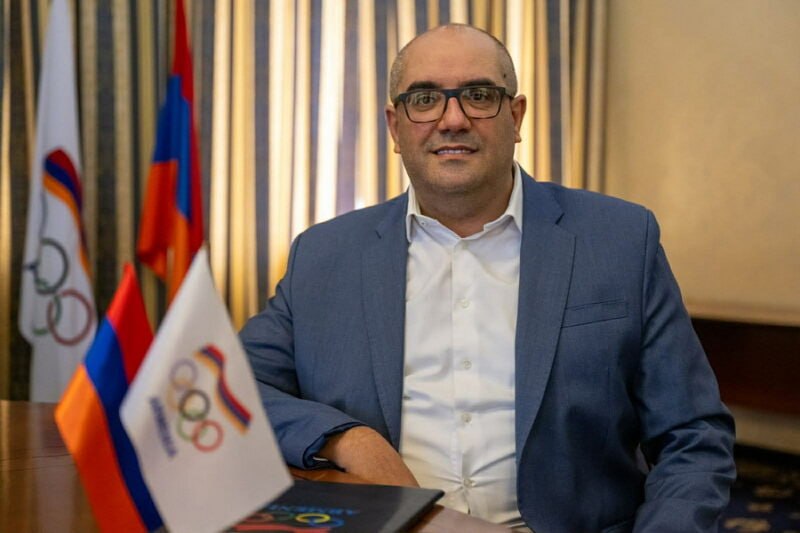Հրաչյա Ռոստոմյանը հեռացել է Հայաստանի բասկետբոլի ֆեդերացիայի նախագահի պաշտոնից Հրաչյա Ռոստոմյանը հեռացել է Հայաստանի բասկետբոլի ֆեդերացիայի նախագահի պաշտոնից
