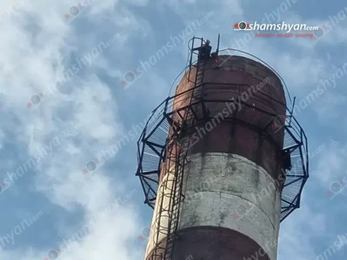 Բյուրեղավանում քաղաքացին, որ ասում է, թե Ֆիդել Կաստրոն է, սպառնում է ցած նետվել 70 մետր բարձրությամբ աշտարակից