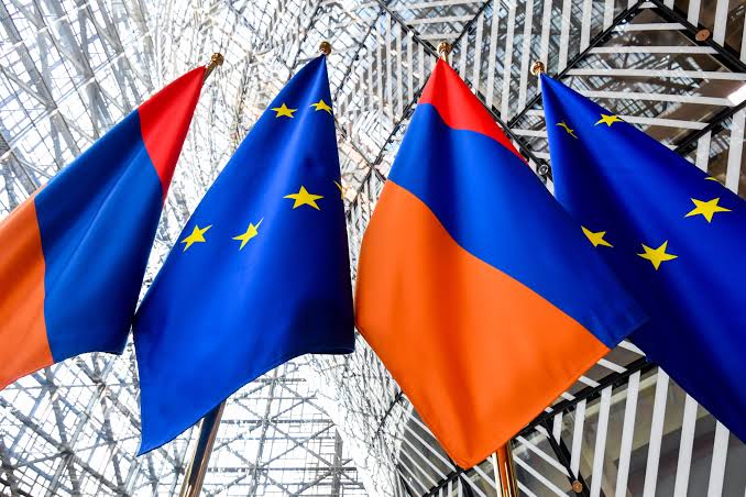 ԵՄ-ն դրամական միջոցներ և առևտրային արտոնություններ է տրամադրում ՀՀ-ում ՌԴ ազդեցությունը թուլացնելու համար․ միջազգային մամուլի ամփոփում ԵՄ-ն դրամական միջոցներ և առևտրային արտոնություններ է տրամադրում ՀՀ-ում ՌԴ ազդեցությունը թուլացնելու համար․ միջազգային մամուլի ամփոփում