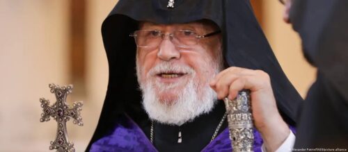 ՀՀ-ում Եկեղեցու հետ հարաբերությունների հետագա սրումն անխուսափելիորեն կհարվածի իշխող թիմի վարկանիշին․ Deutsche Welle