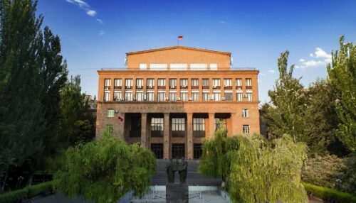 ԵՊՀ ամբիոնի վարիչը կաշառք է պահանջել